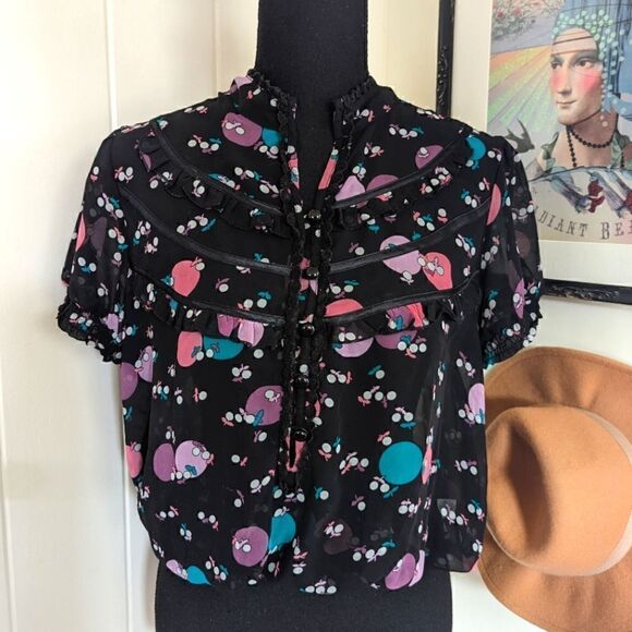 Kimchi Blue Top MD Whimsigoth Nostslgiacore Cutecore Boho Dark Romantic Twee - Picture 1 of 10